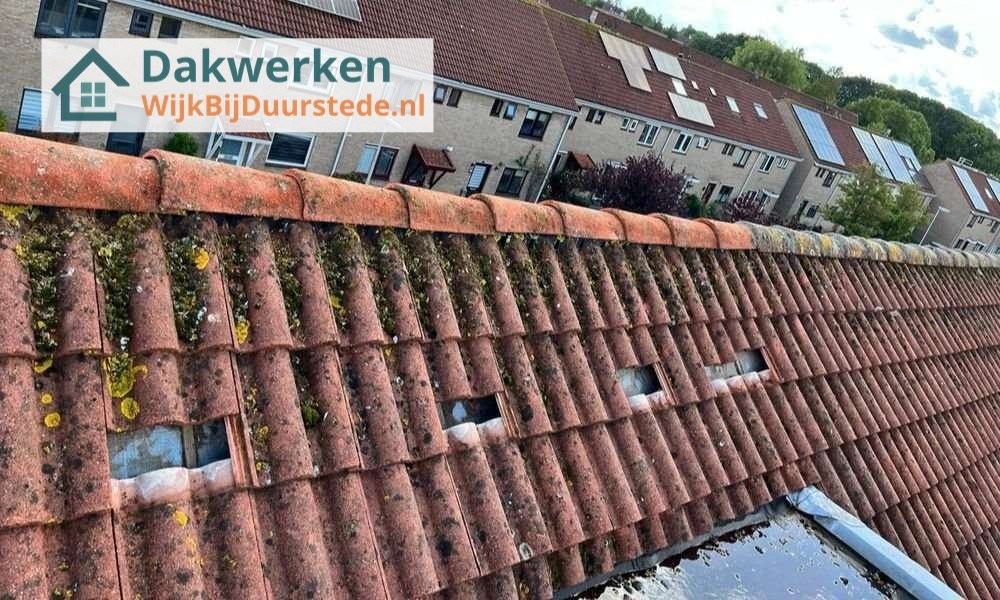 Een dakrenovatie bij oud pannendak in Wijk bij Duurstede